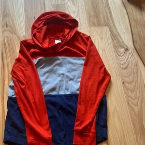 Boys Hanna Andersson size 10 (140) hooded long sleeve short.
